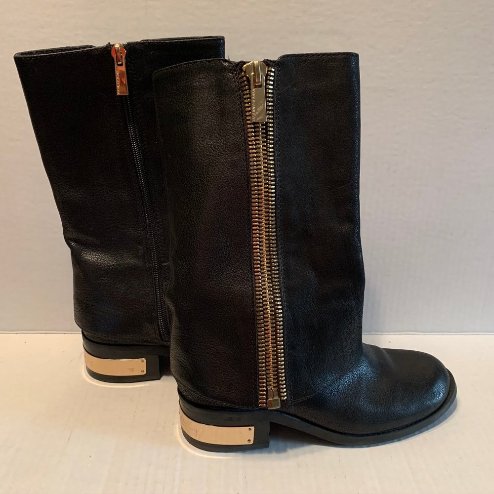 VINCE CAMUTO Winivie Black Moto Boots Gold Zipper